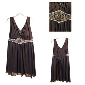 EnFocus 18W Short Sleeveless Dress in Brown